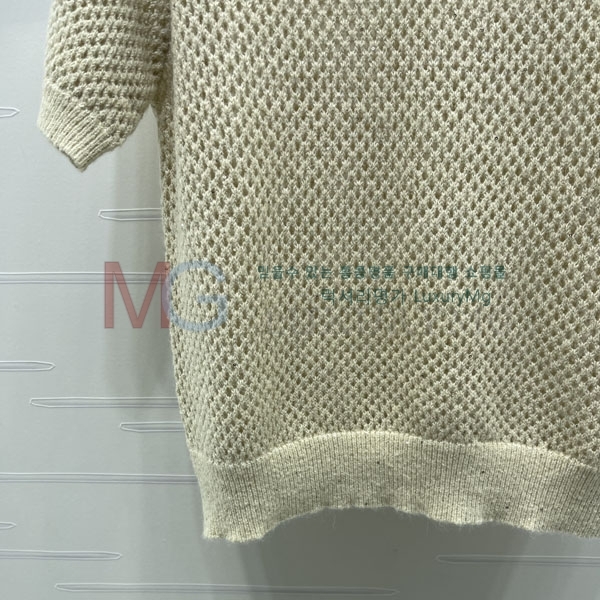 ���� ���ڷ� ��ġ�ڸ� ���� Ƽ���� BC40865-2