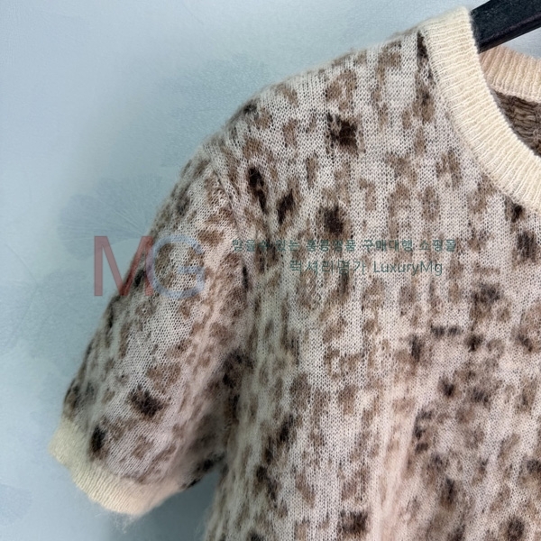 ���� ���ڷ� ��ġ�ڸ� ���� Ƽ���� BC55670880-5