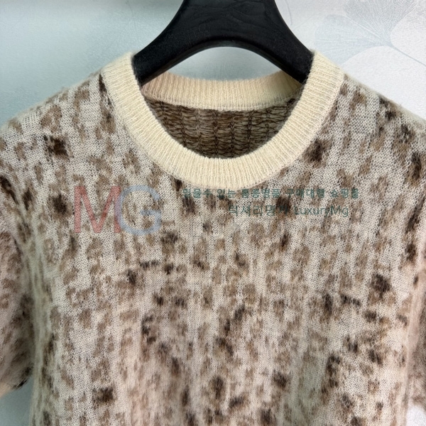 ���� ���ڷ� ��ġ�ڸ� ���� Ƽ���� BC55670880-5