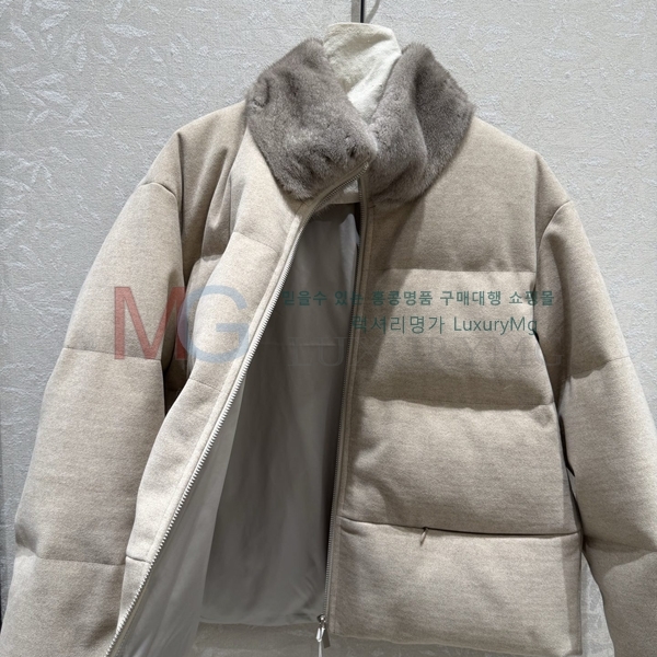 ���� ���ڷ� ��ġ�ڸ� �ٿ� �е� BC5345054-9
