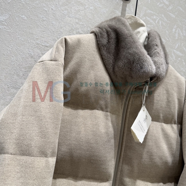 ���� ���ڷ� ��ġ�ڸ� �ٿ� �е� BC5345054-9