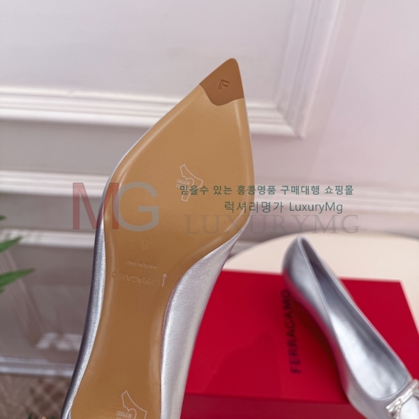 �䷹���� ������ FE1888904-4